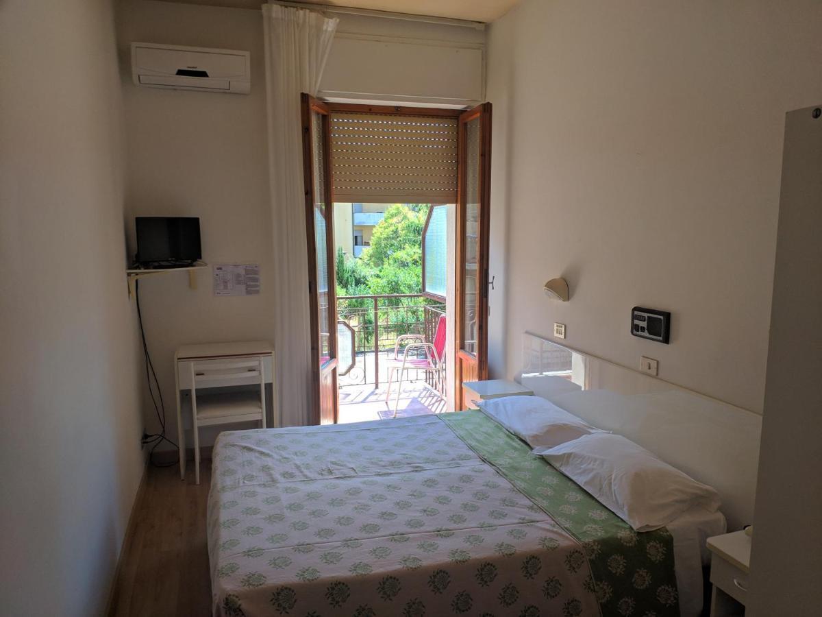 Hotel Luana Chianciano Terme Buitenkant foto